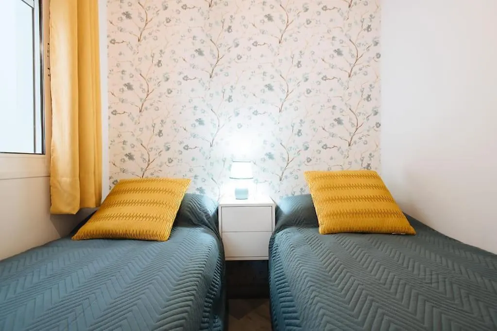 Ad2B Apartment, 300M From Cathedral With 2Br Seville Spain