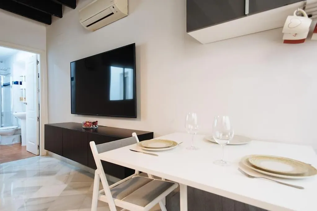 Ad2B Apartment, 300M From Cathedral With 2Br Seville Apartment