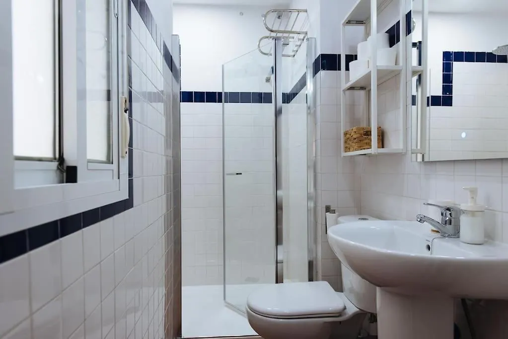 Ad2B Apartment, 300M From Cathedral With 2Br Seville Spain