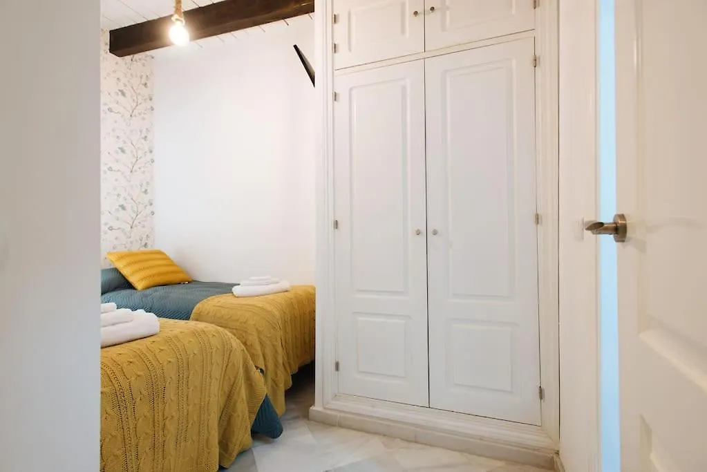 Ad2B Apartment, 300M From Cathedral With 2Br Seville